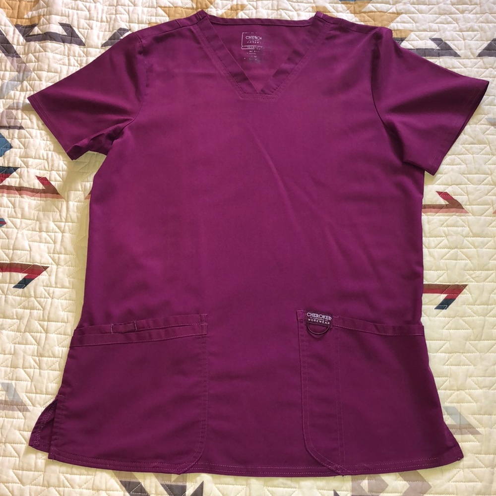 Cherokee S Wine Scrub Top